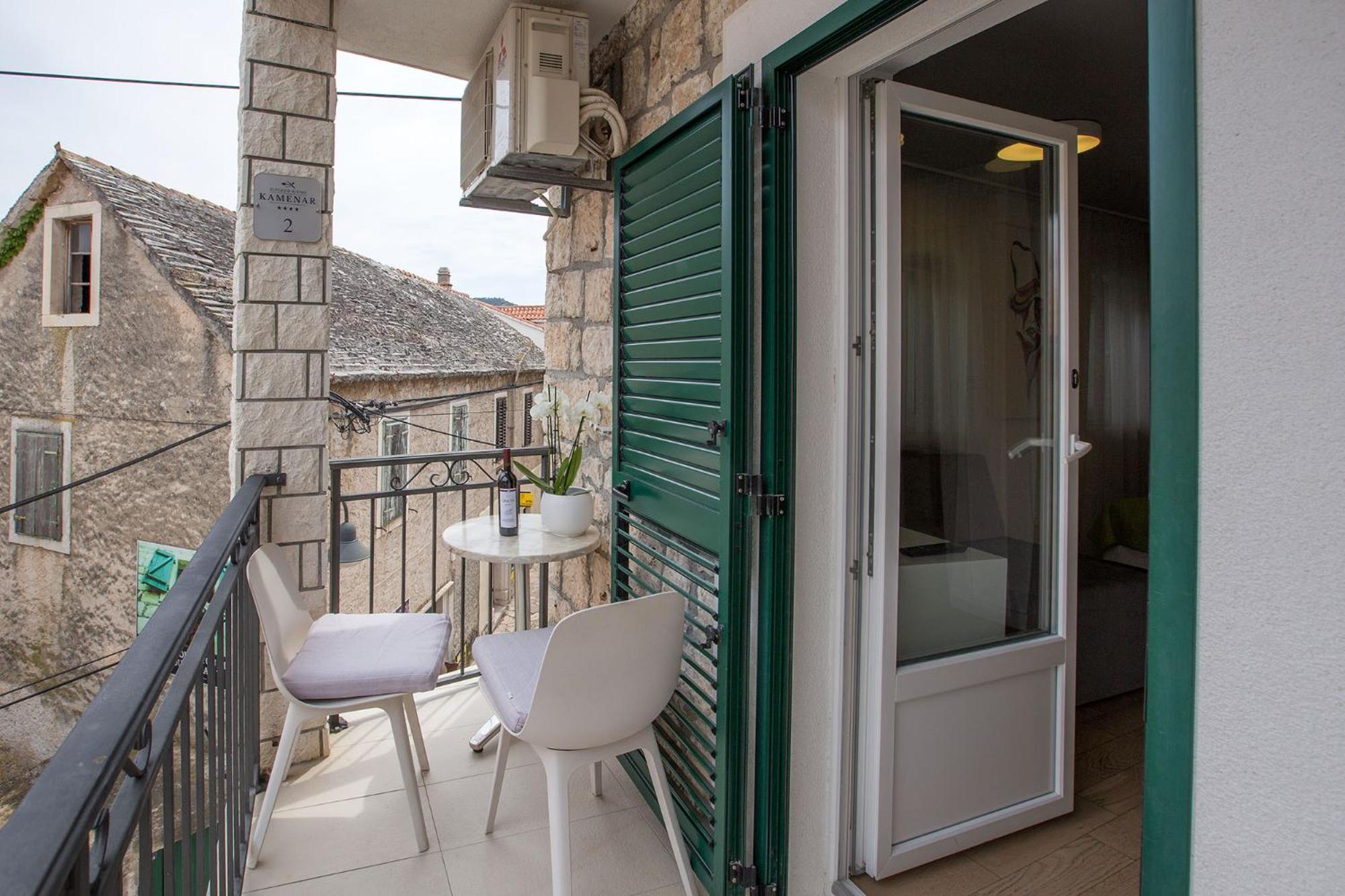 Pansion Kamenar 2 Hotell Primošten Exteriör bild
